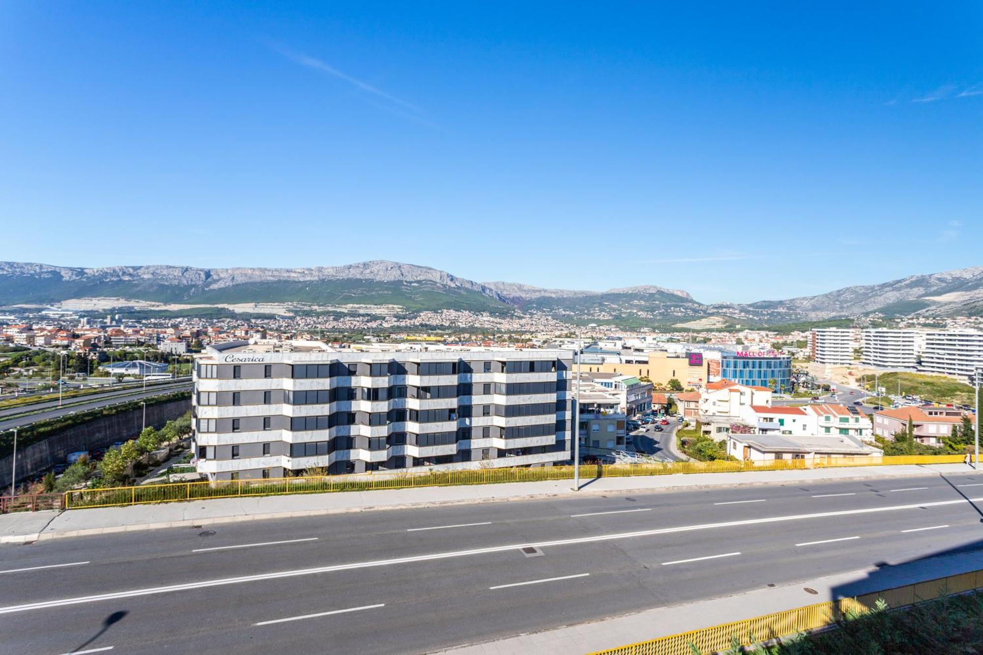 Luxury Penthouse Papic With Jacuzzi & The View *