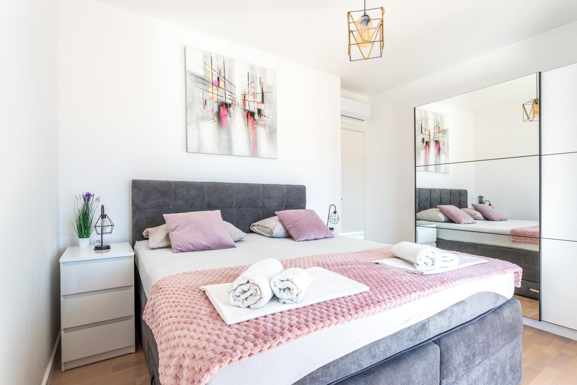 Luxury Penthouse Papic With Jacuzzi & The View Appartement