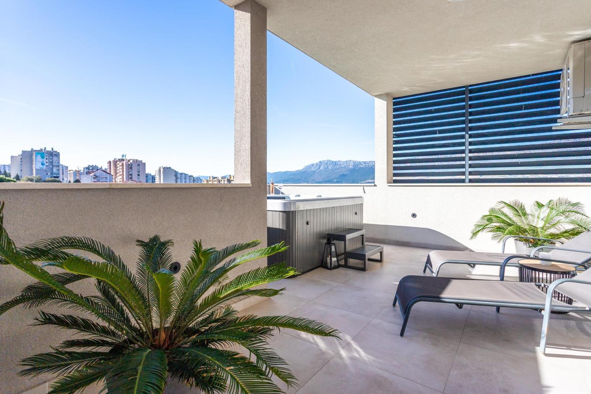 Appartement Luxury Penthouse Papic With Jacuzzi & The View