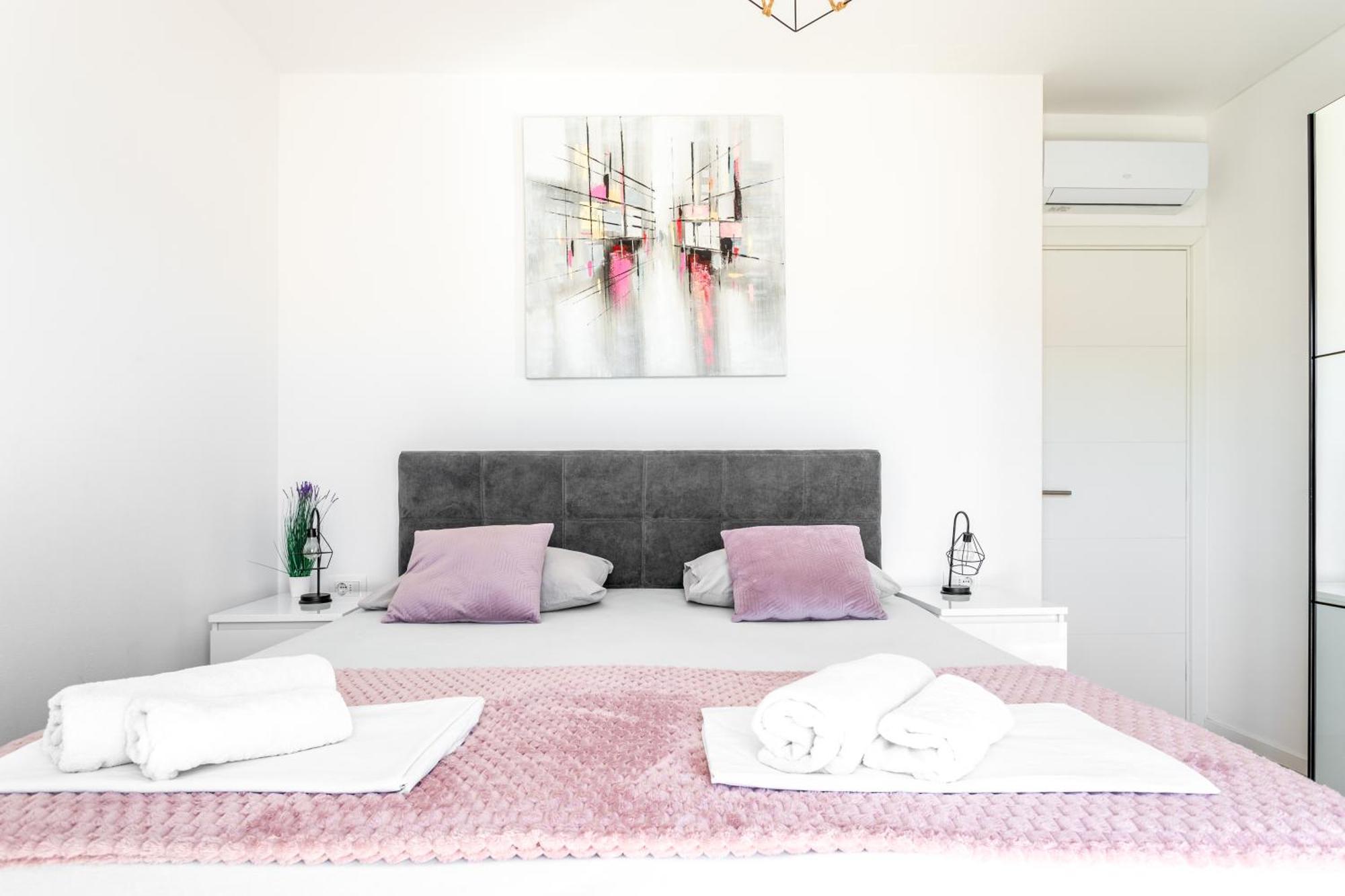 Apartment Luxury Penthouse Papic With Jacuzzi & The View *